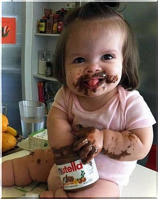 sticky baby with nutella jar