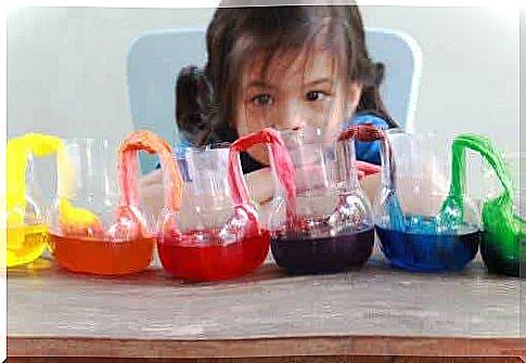 activities with water: children do experiments
