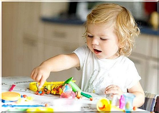 8 toys that train the skills of 2-year-olds