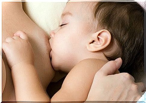 sleeping children breastfeed