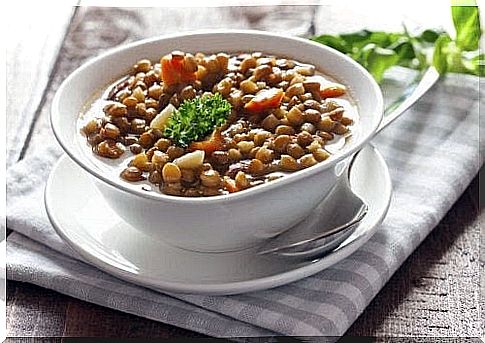 legumes appealing to children: bowl with stew