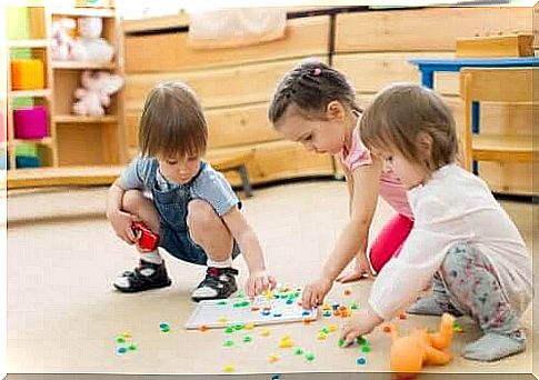 games to develop skills: children with board games