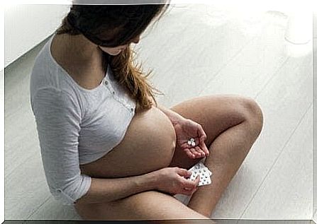 Ibuprofen during pregnancy: risks and alternatives