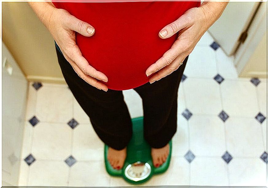 Is it dangerous to be overweight during pregnancy?