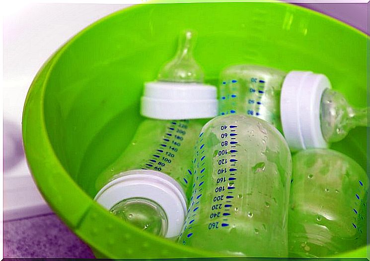 Tips for sterilizing baby bottles